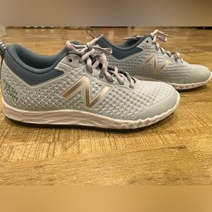 New Balance Slip Resistant Women’s 9.5N